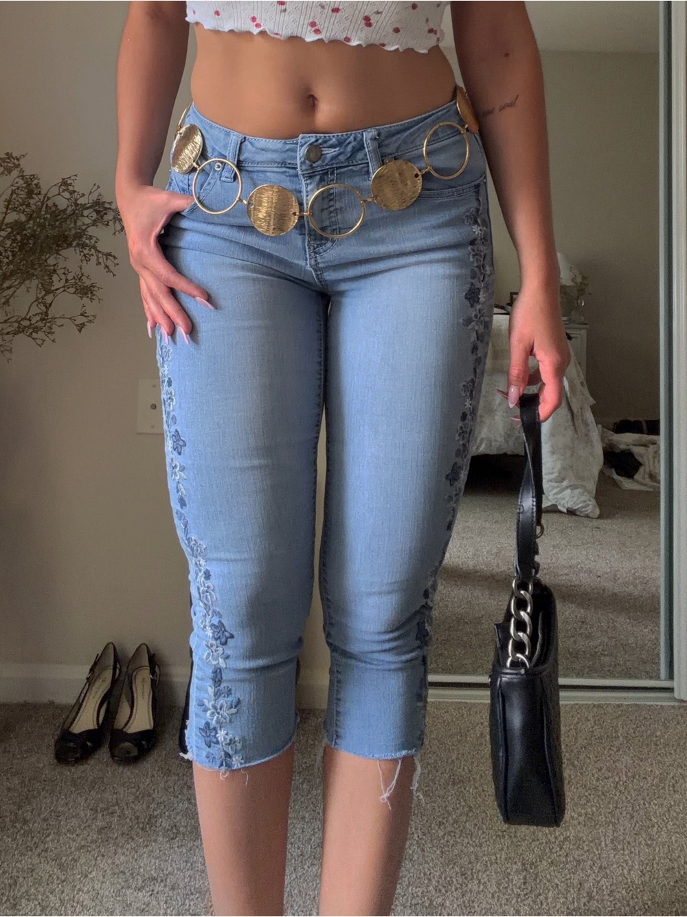 Catherine Malandrino Light Blue Embroidered capri Jeans